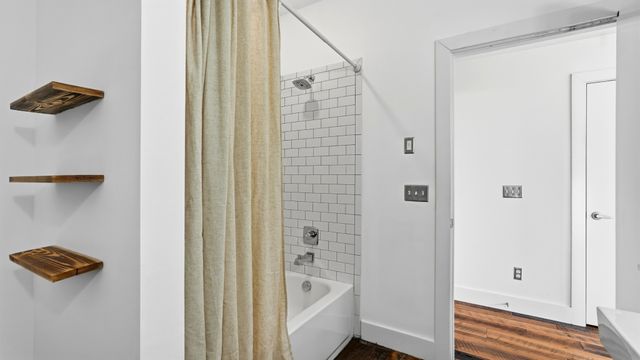 1225 4th Ave S Apt 114, Nashville, TN 37210