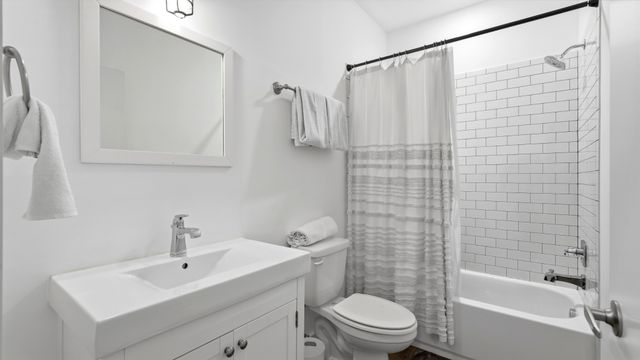 1225 4th Ave S Apt 114, Nashville, TN 37210