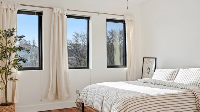 1225 4th Ave S Apt 114, Nashville, TN 37210