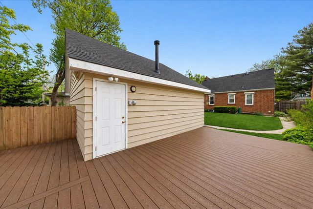 923 S Fairfield Avenue, Elmhurst, IL 60126