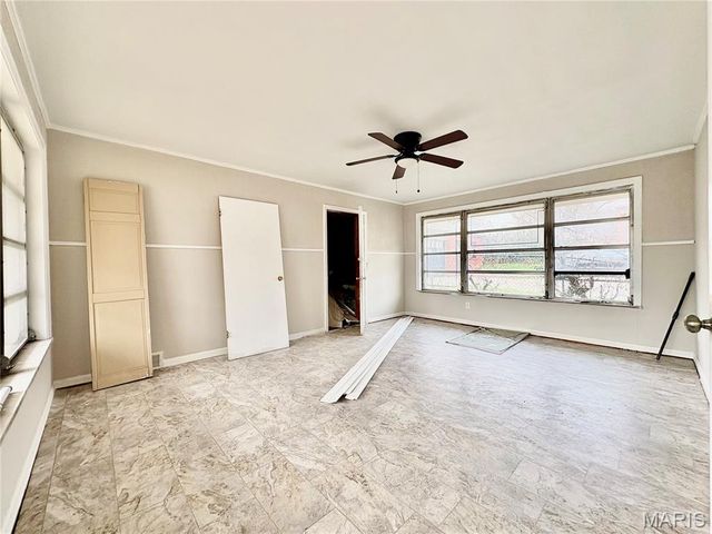 6100 Garesche Avenue, St Louis, MO 63136