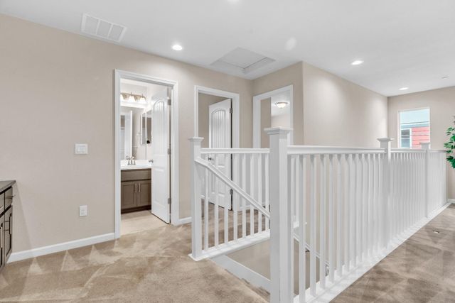 2809 Hawaiian Petrel Ave, Modesto, CA 95355