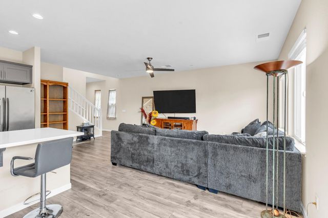 2809 Hawaiian Petrel Ave, Modesto, CA 95355