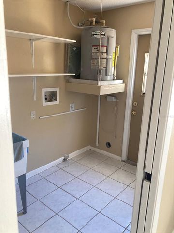 3588 MERIDEN AVENUE B, Oldsmar, FL 34677