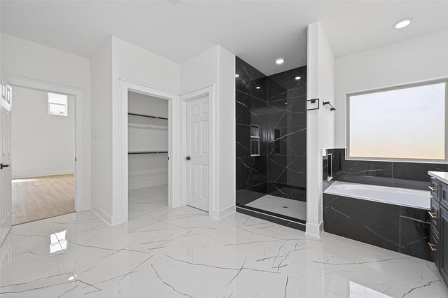 1042 Gazing Pine Street, Huffman, TX 77336