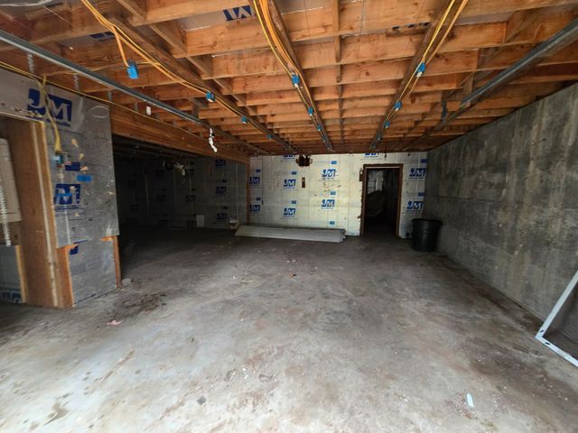 3790 Thomas Road, Miranda, CA 95553