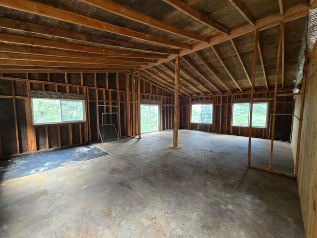 3790 Thomas Road, Miranda, CA 95553