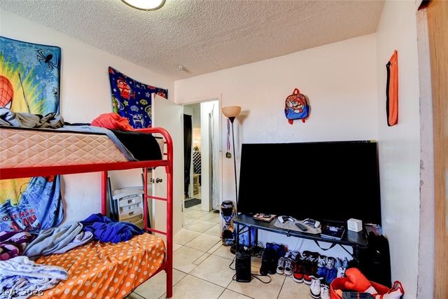 4300 North Lamont Street 243, Las Vegas, NV 89115