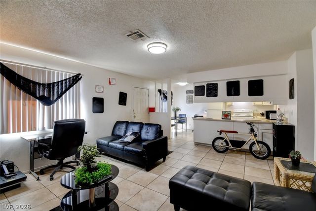 4300 North Lamont Street 243, Las Vegas, NV 89115