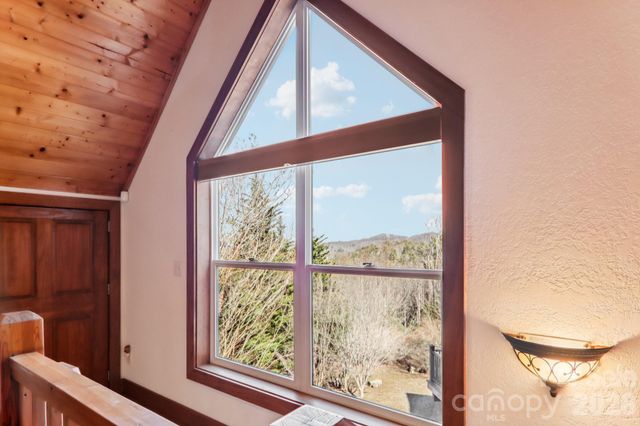 266 Lost Mine Trail, Brevard, NC 28712