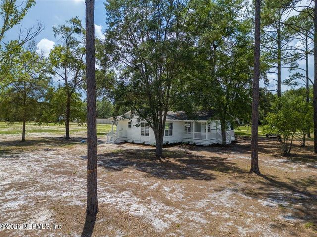 85142 CREWS Road, Fernandina Beach, FL 32034