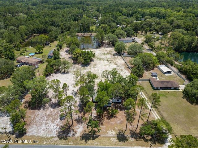 85142 CREWS Road, Fernandina Beach, FL 32034