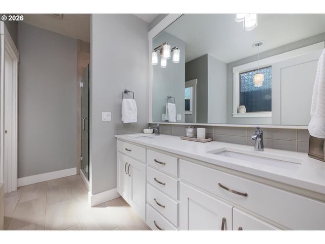 9043 Sw WEST HAVEN Dr, Portland, OR 97225