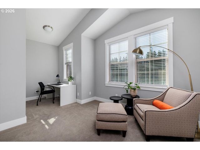 9043 Sw WEST HAVEN Dr, Portland, OR 97225