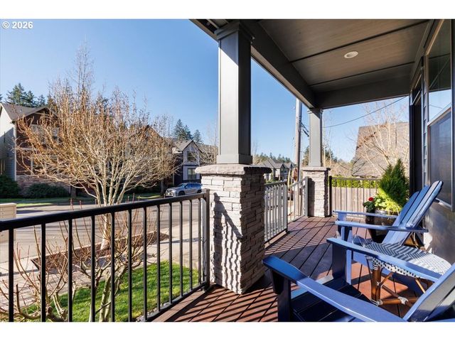 9043 Sw WEST HAVEN Dr, Portland, OR 97225