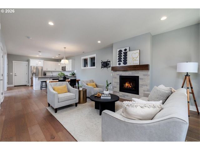 9043 Sw WEST HAVEN Dr, Portland, OR 97225