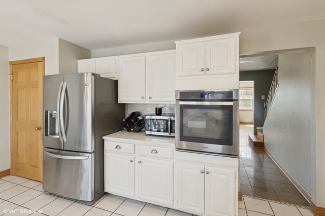 12 Cloverdale Court, Buffalo Grove, IL 60089