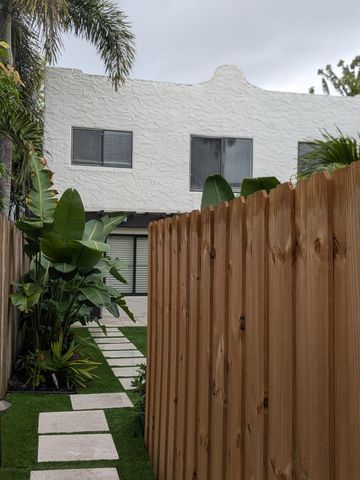 21 SE 11 Avenue Efficiency, Fort Lauderdale, FL 33301