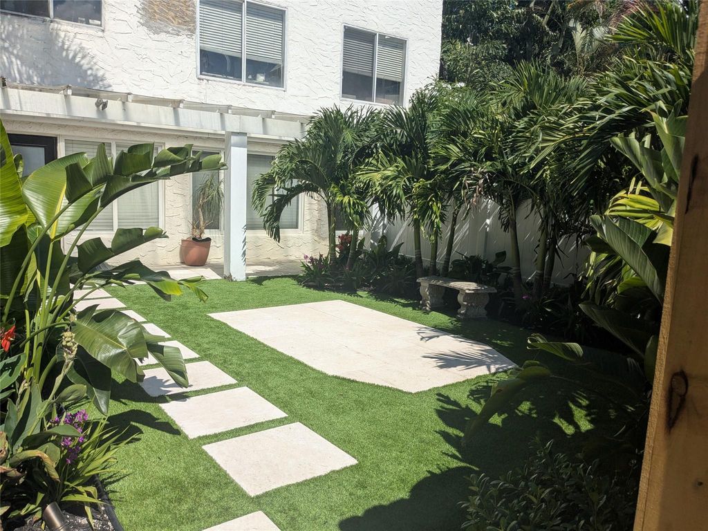 21 SE 11 Avenue Efficiency, Fort Lauderdale, FL 33301