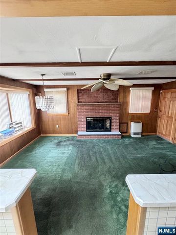 14 Berwick Way, Piscataway, NJ 08854