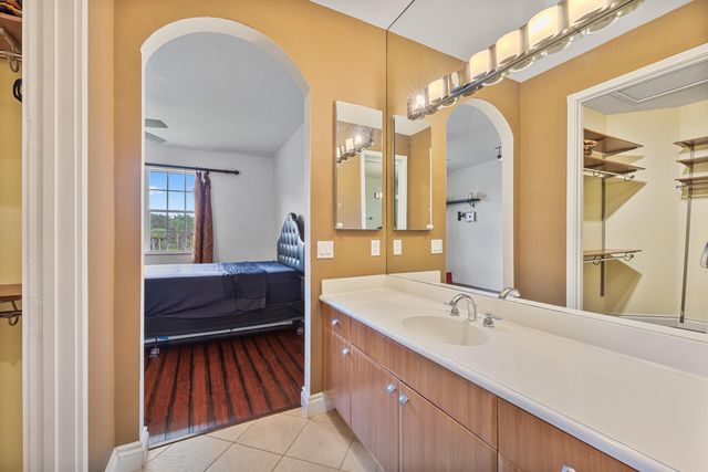 6380 BELLA Circle 905, Boynton Beach, FL 33437