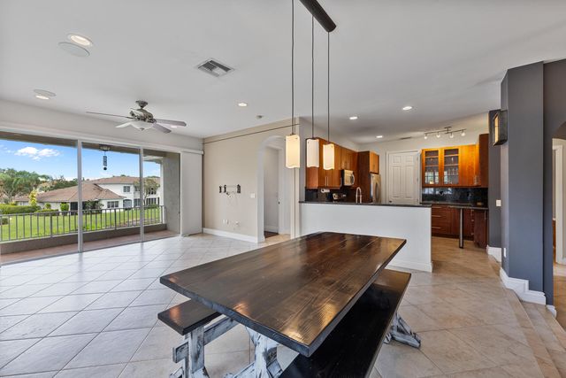 6380 BELLA Circle 905, Boynton Beach, FL 33437