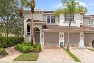 6380 BELLA Circle 905, Boynton Beach, FL 33437