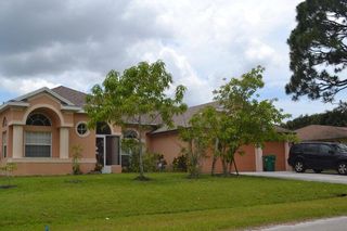 738 SE Lansdowne Avenue, Port St Lucie, FL 34983