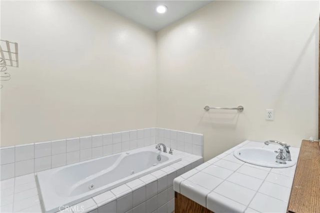 27487 North Bay, Lake Arrowhead, CA 92352