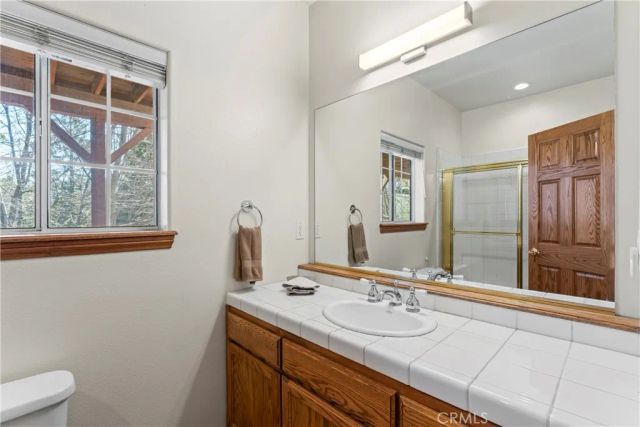27487 North Bay, Lake Arrowhead, CA 92352