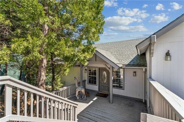 27487 North Bay, Lake Arrowhead, CA 92352