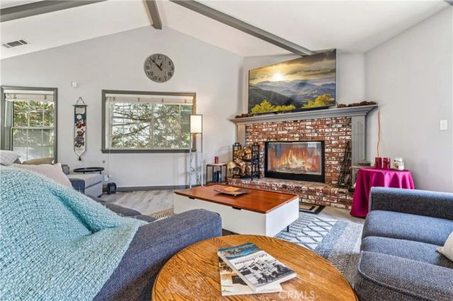 27487 North Bay, Lake Arrowhead, CA 92352