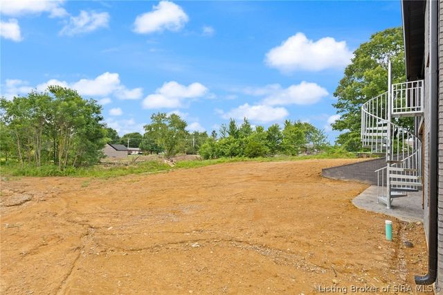 7539 Brownstown Road, Henryville, IN 47126