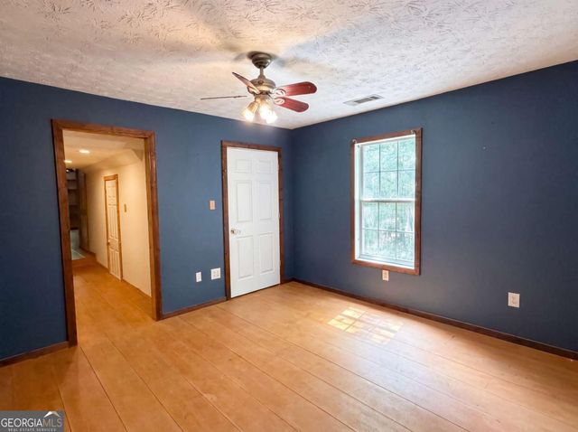346 Carnation Drive, Social Circle, GA 30025