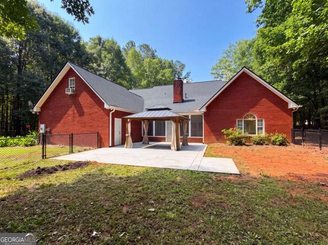346 Carnation Drive, Social Circle, GA 30025