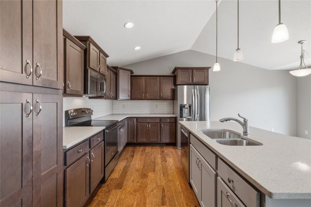 3413 NW Trestle Point Drive, Ankeny, IA 50023