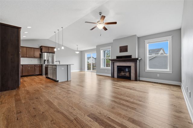 3413 NW Trestle Point Drive, Ankeny, IA 50023