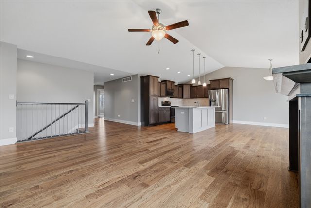 3413 NW Trestle Point Drive, Ankeny, IA 50023