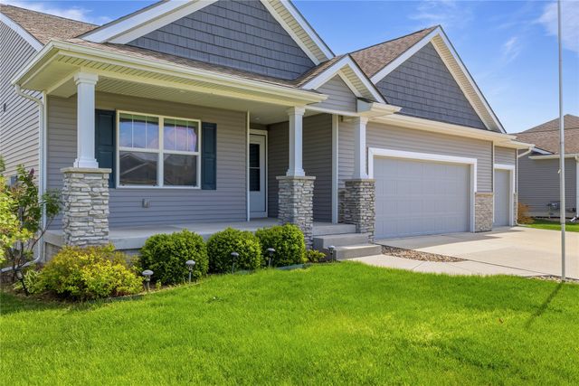 3413 NW Trestle Point Drive, Ankeny, IA 50023