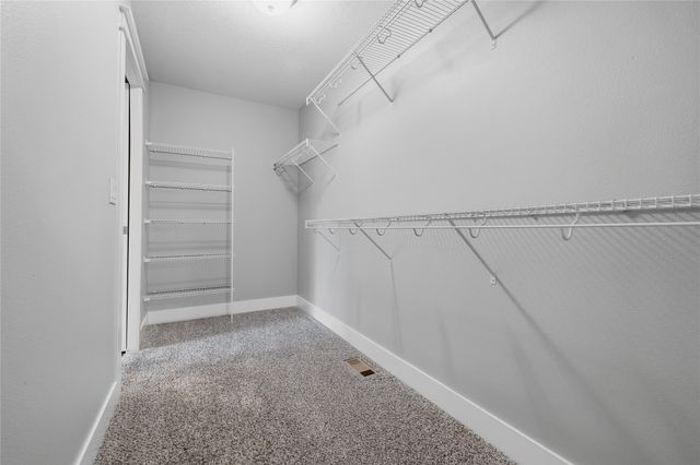 3413 NW Trestle Point Drive, Ankeny, IA 50023