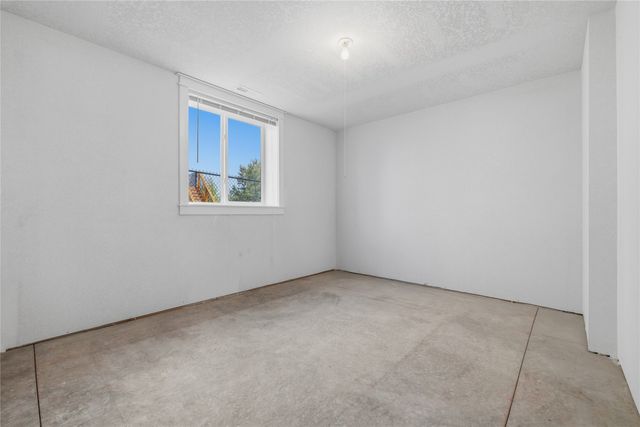 3413 NW Trestle Point Drive, Ankeny, IA 50023