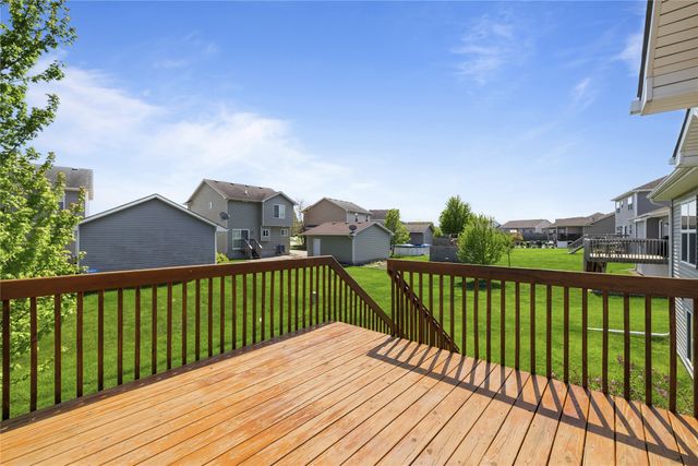 3413 NW Trestle Point Drive, Ankeny, IA 50023