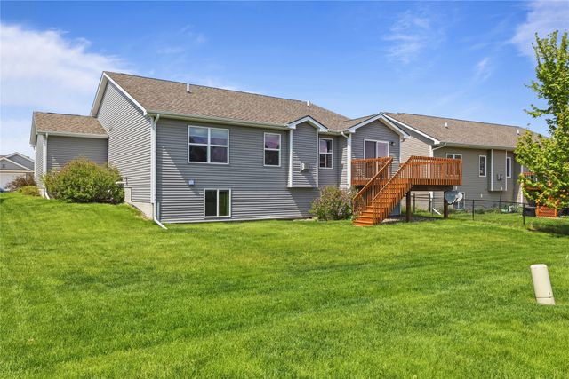 3413 NW Trestle Point Drive, Ankeny, IA 50023