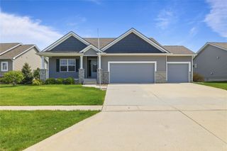 3413 NW Trestle Point Drive, Ankeny, IA 50023