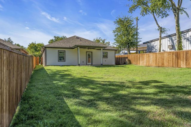 121 W Morton Street, Denison, TX 75021