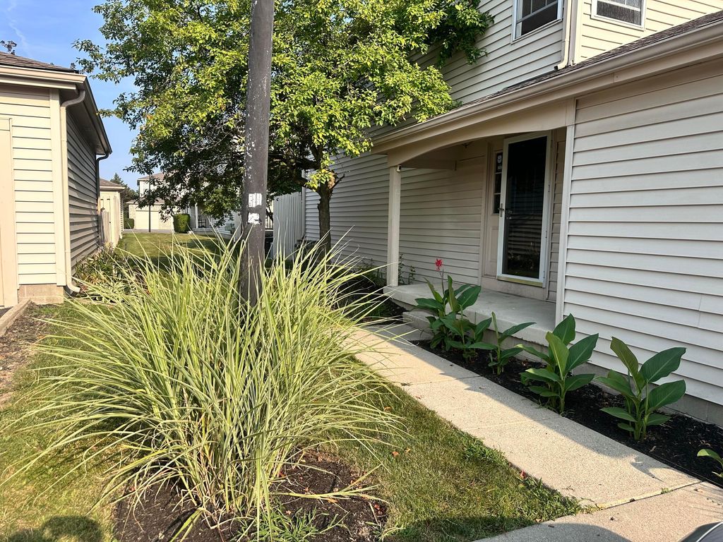 5343 Firebush Lane, 101A, Columbus, OH 43235
