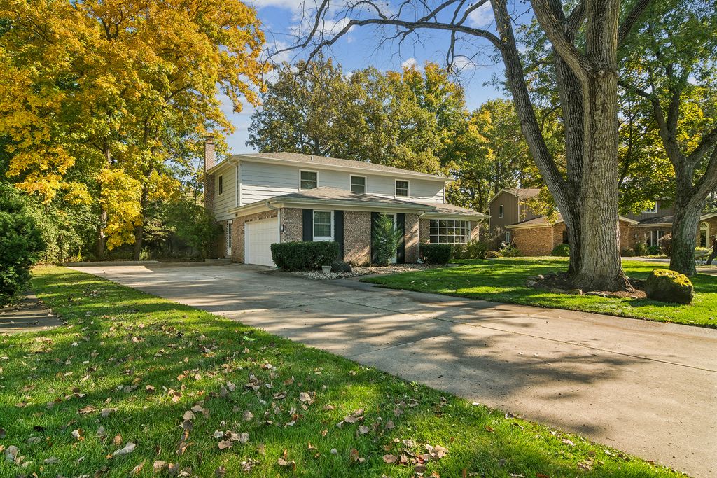 1745 E Summit Court, Deerfield, IL 60015 — photo 3