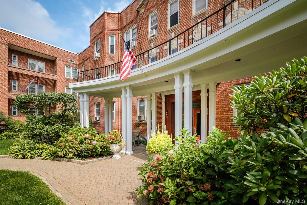 2 Overlook Road 2A3, White Plains, NY 10605 — photo 2