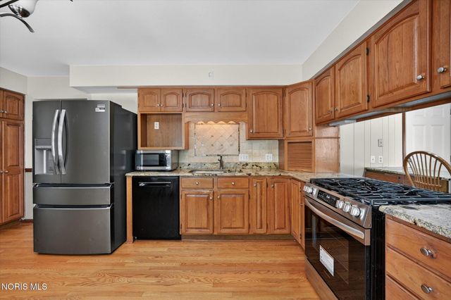 6011 Cemetery Road, Whitehouse, OH 43571