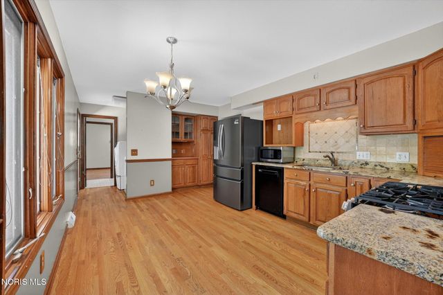 6011 Cemetery Road, Whitehouse, OH 43571